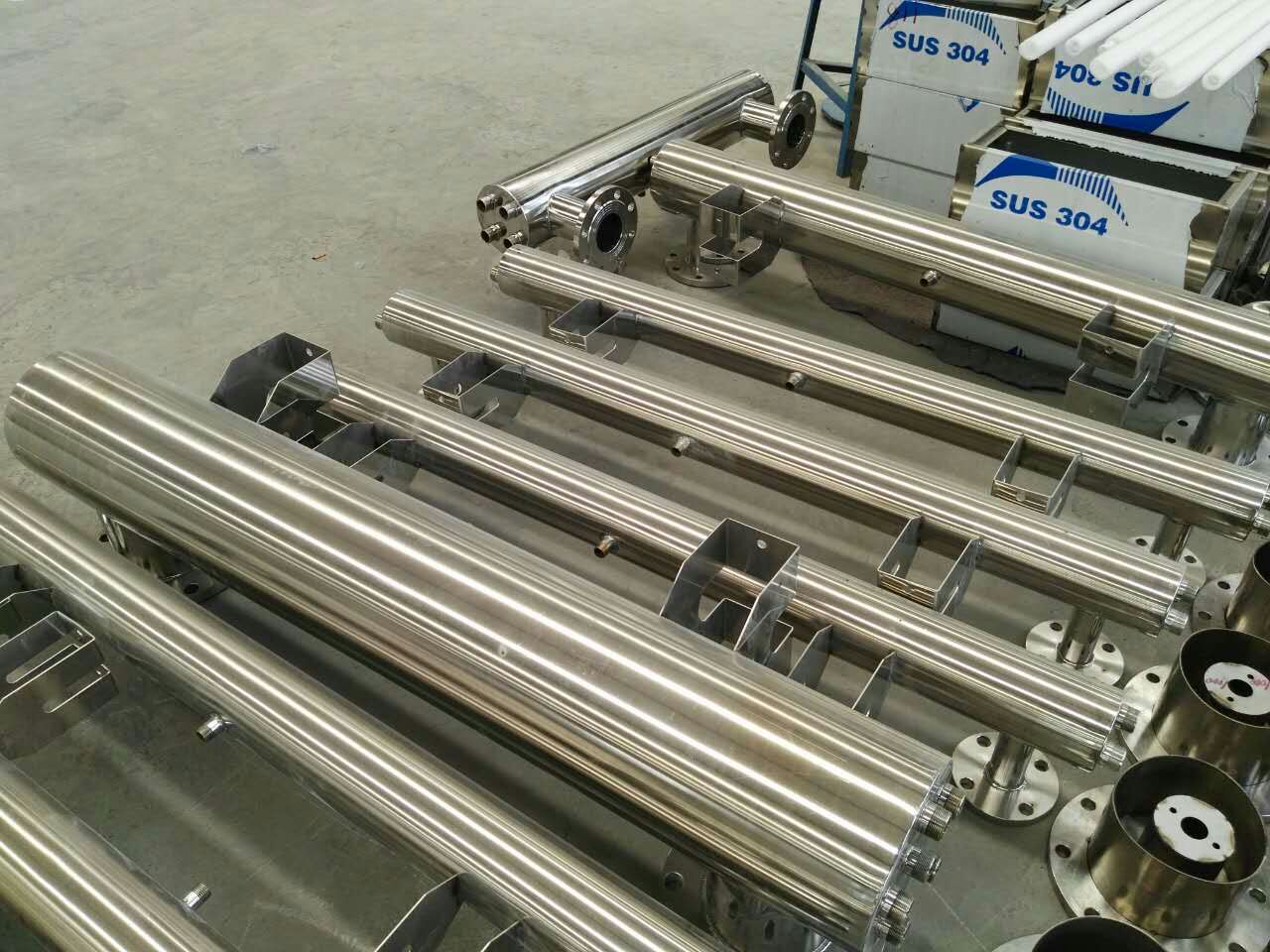 紫外線殺菌器組成結(jié)構(gòu)和工作原理.jpg 紫外線殺菌器組成結(jié)構(gòu)和工作原理.jpg